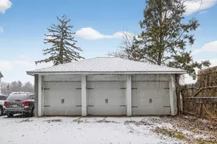 1684 Northampton St, Holyoke, MA 01040 - Photo 37