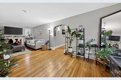 1684 Northampton St, Holyoke, MA 01040 - Photo 9