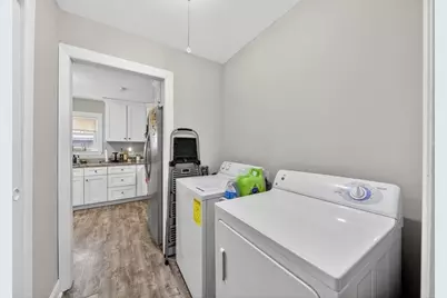 1684 Northampton St, Holyoke, MA 01040 - Photo 33