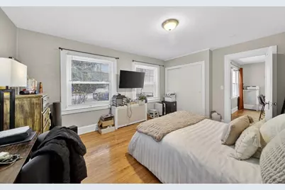 1684 Northampton St, Holyoke, MA 01040 - Photo 31