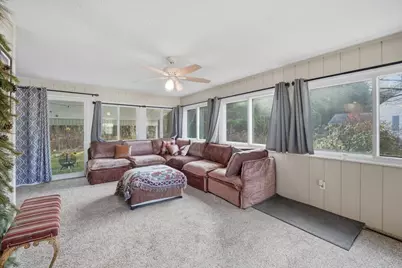 33 Springdale St, Westfield, MA 01085 - Photo 9