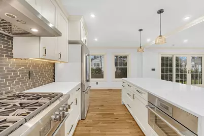 25 Shaw Rd, Wellesley, MA 02481 - Photo 7