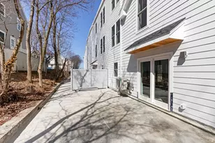 658 Mystic Ave, Somerville, MA 02145 - Photo 33