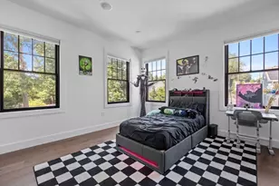 19A Shirley Rd, Medford, MA 02155 - Photo 9