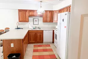 25 Greenleaves Dr, Amherst, MA 01002 - Photo 7