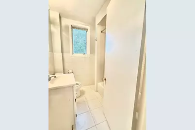 124 Grant Ave, Medford, MA 02155 - Photo 17