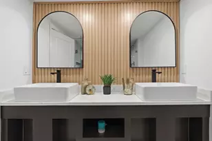 35 Oak St, Tewksbury, MA 01876 - Photo 1