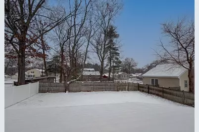 35 Oak St, Tewksbury, MA 01876 - Photo 13