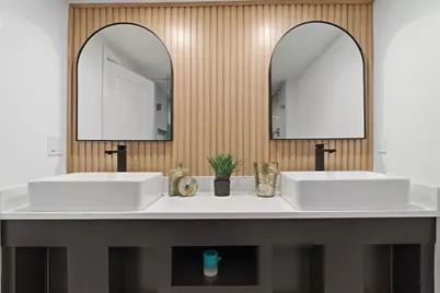 35 Oak St, Tewksbury, MA 01876 - Photo 5