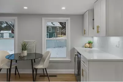 35 Oak St, Tewksbury, MA 01876 - Photo 5