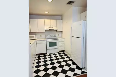 10 Weston St #205, Quincy, MA 02170 - Photo 9