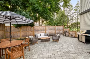 20 Kinmonth Rd, Newton, MA 02468 - Photo 7