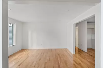 32 Laurel Ln, Raynham, MA 02767 - Photo 9