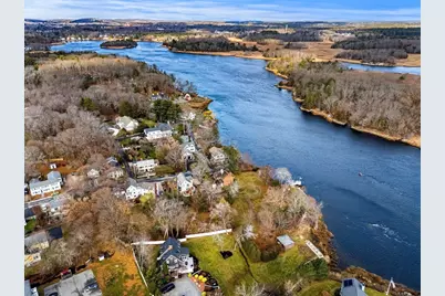 1 Jefferson St, Newburyport, MA 01950 - Photo 35