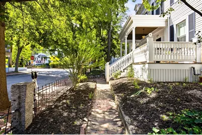 149A Bishop Allen Drive #A, Cambridge, MA 02139 - Photo 3