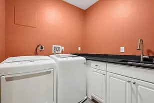 149 A Bishop Allen Dr, Cambridge, MA 02139 - Photo 27