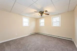 29 Mill St, Dracut, MA 01826 - Photo 11