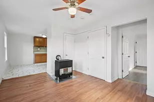 43 Pleasant St, Fitchburg, MA 01420 - Photo 11