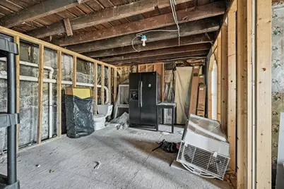 43 Pleasant St, Fitchburg, MA 01420 - Photo 39