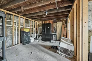 43 Pleasant St, Fitchburg, MA 01420 - Photo 39