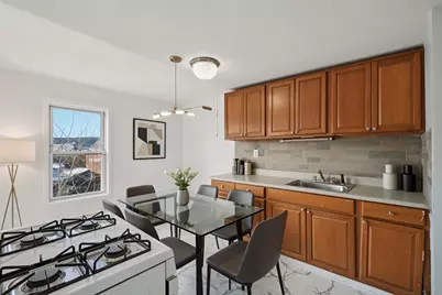 43 Pleasant St, Fitchburg, MA 01420 - Photo 17