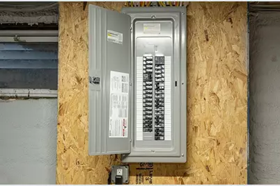 31 Wordsworth St, Boston, MA 02128 - Photo 39