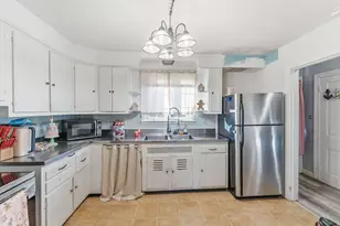 20 Newell Ave, Southbridge, MA 01550 - Photo 17