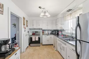 20 Newell Ave, Southbridge, MA 01550 - Photo 15