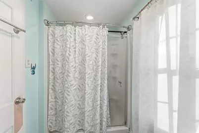 20 Newell Ave, Southbridge, MA 01550 - Photo 35