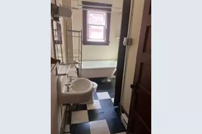 11 Conway St, Greenfield, MA 01301 - Photo 7