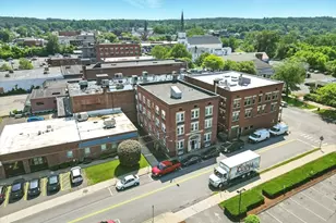 11 Conway St, Greenfield, MA 01301 - Photo 3