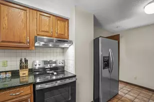 19 Keller Ave, Swansea, MA 02777 - Photo 9