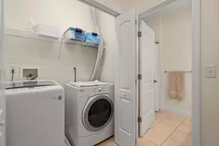 371 Maverick St, Boston, MA 02128 - Photo 19