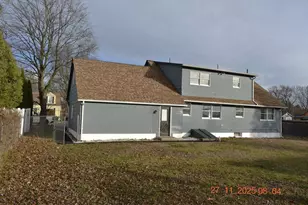 87 Clarendon Ave, Chicopee, MA 01013 - Photo 9