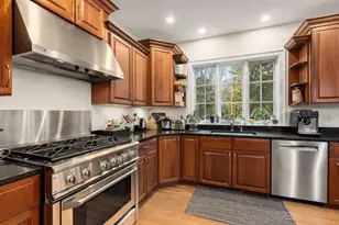 53 Drabbington Way, Weston, MA 02493 - Photo 9