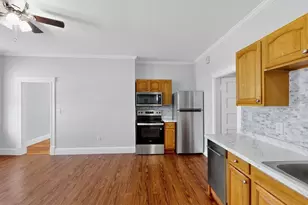 10 Porter, Salem, MA 01970 - Photo 3