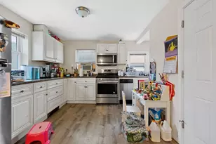 19 Alfred St, Everett, MA 02149 - Photo 5