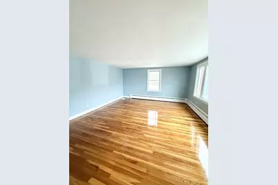 377 Wilbraham St #1, Palmer, MA 01069 - Photo 5