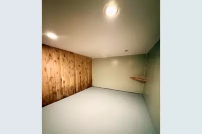 377 Wilbraham St #1, Palmer, MA 01069 - Photo 13