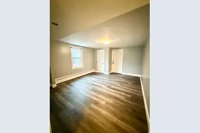 377 Wilbraham St #1, Palmer, MA 01069 - Photo 9