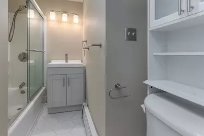 121 Johnson St #3L, Lynn, MA 01902 - Photo 7