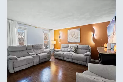 20 Woodland Dr #379, Lowell, MA 01852 - Photo 3