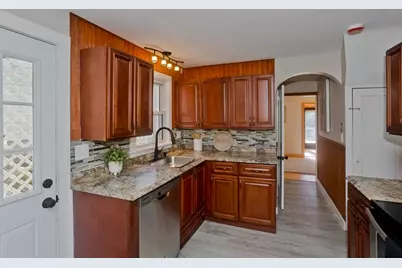 8 Summit Dr, Palmer, MA 01069 - Photo 5