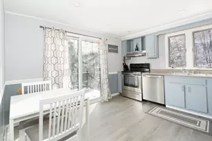 270 Sunderland Rd, Worcester, MA 01604 - Photo 9