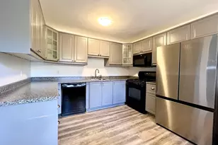 74 Tennis Plaza Rd, Dracut, MA 01826 - Photo 3