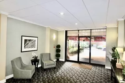 44 Broadlawn Park #22A, Boston, MA 02467 - Photo 3