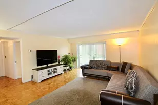 44 Broadlawn Park, Boston, MA 02467 - Photo 5