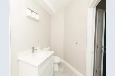 13 Nahant Street #2D, Lynn, MA 01902 - Photo 7