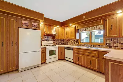 148 Beech Ave, Melrose, MA 02176 - Photo 11