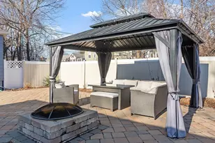 459 High St, Clinton, MA 01510 - Photo 31